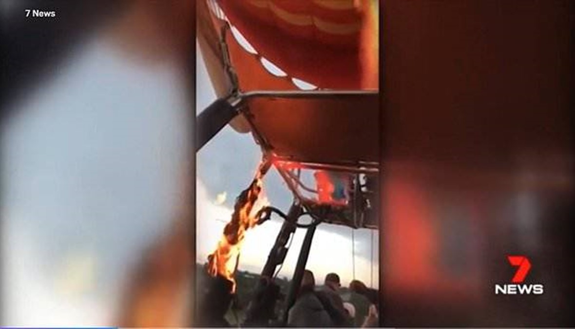 بالفيديو - اشتعال النيران في منطاد أثناء تحليقه... الطيار يهبط بنجاح!