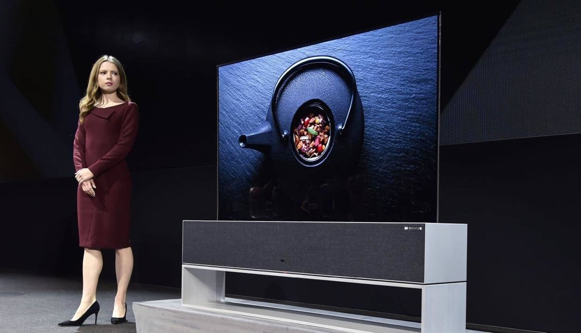 بالفيديو: تعرفوا إلى تلفاز LG SIGNATURE OLED TV R الجديد كلياً: أول تلفاز قابل للطي في العالم