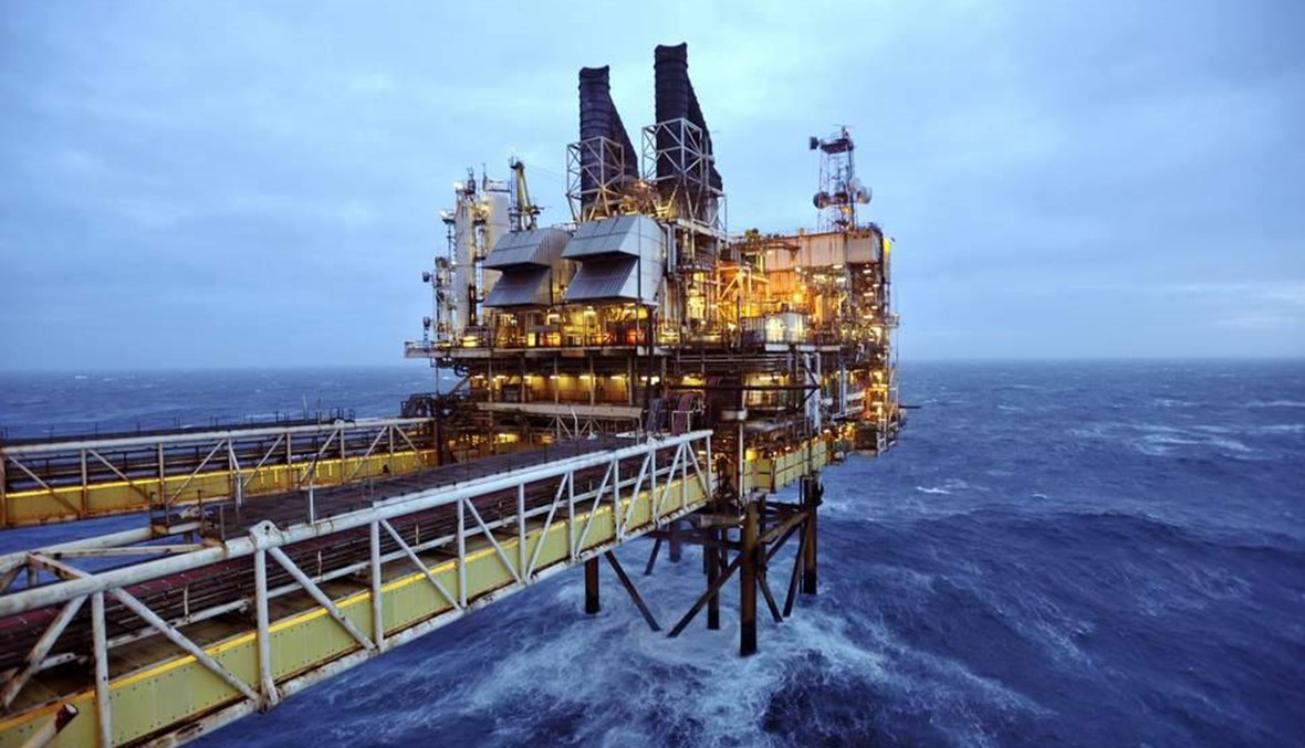 النفط يرتفع... والسعودية ستعلن زيادة طفيفة في احتياطيات النفط والغاز