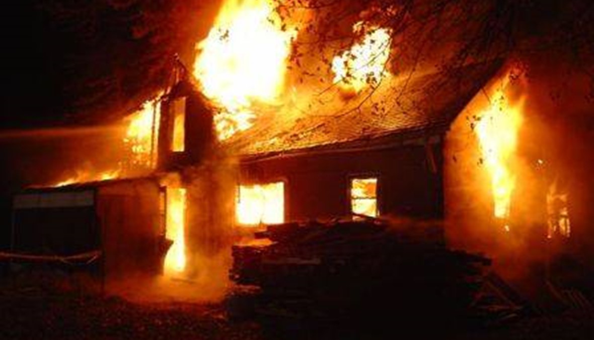 فرق الاطفاء اخمدت حريقا في احد منازل القاسمية