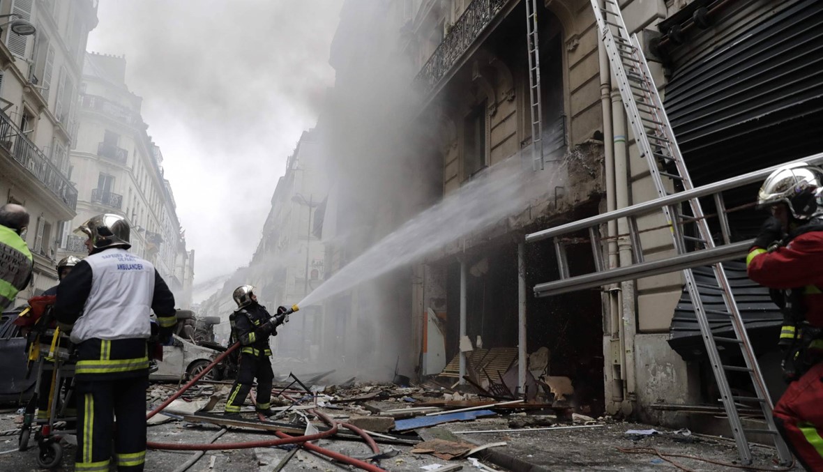 بالصور والفيديو: 4 قتلى في انفجار قوي وسط باريس