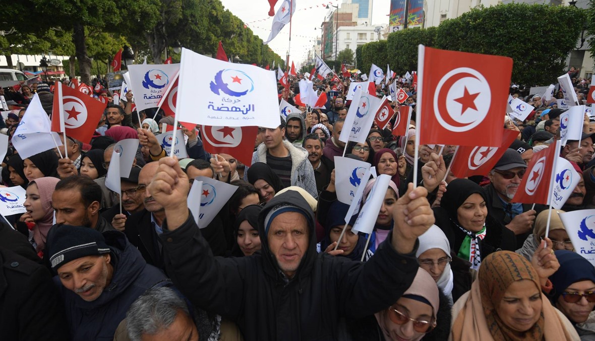 تونس: القطاع الحكومي ينفّذ اضراباً عامًّا الخميس... السبسي يطلب وقفه