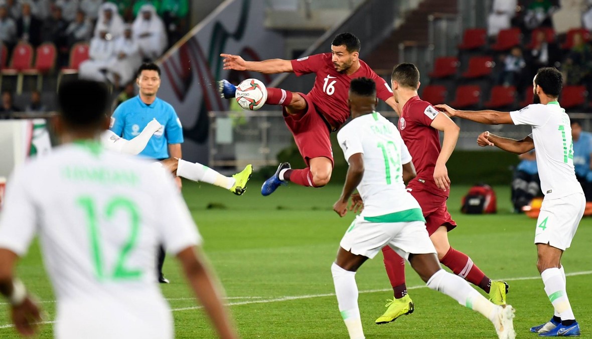 قطر تحسم "موقعة" السعودية 2-0 وتضعها في مواجهة اليابان