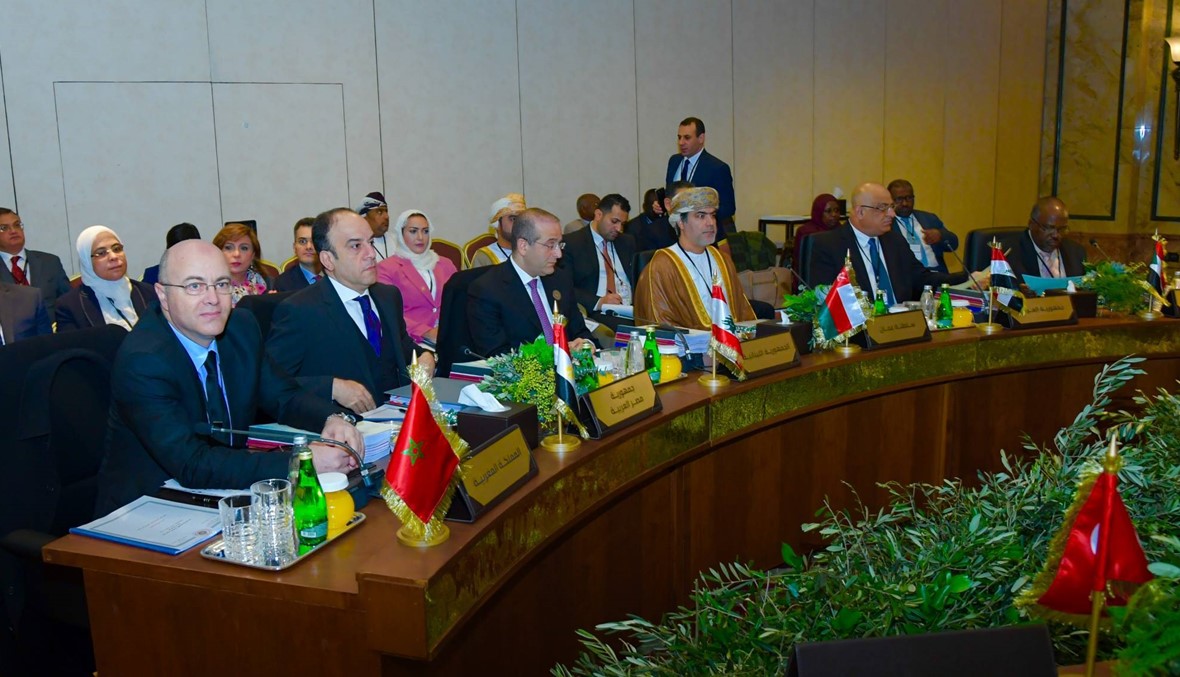 الاجتماع التحضيري لقمة بيروت: لبنان يطالب بإعادة سوريا الى الجامعة العربية