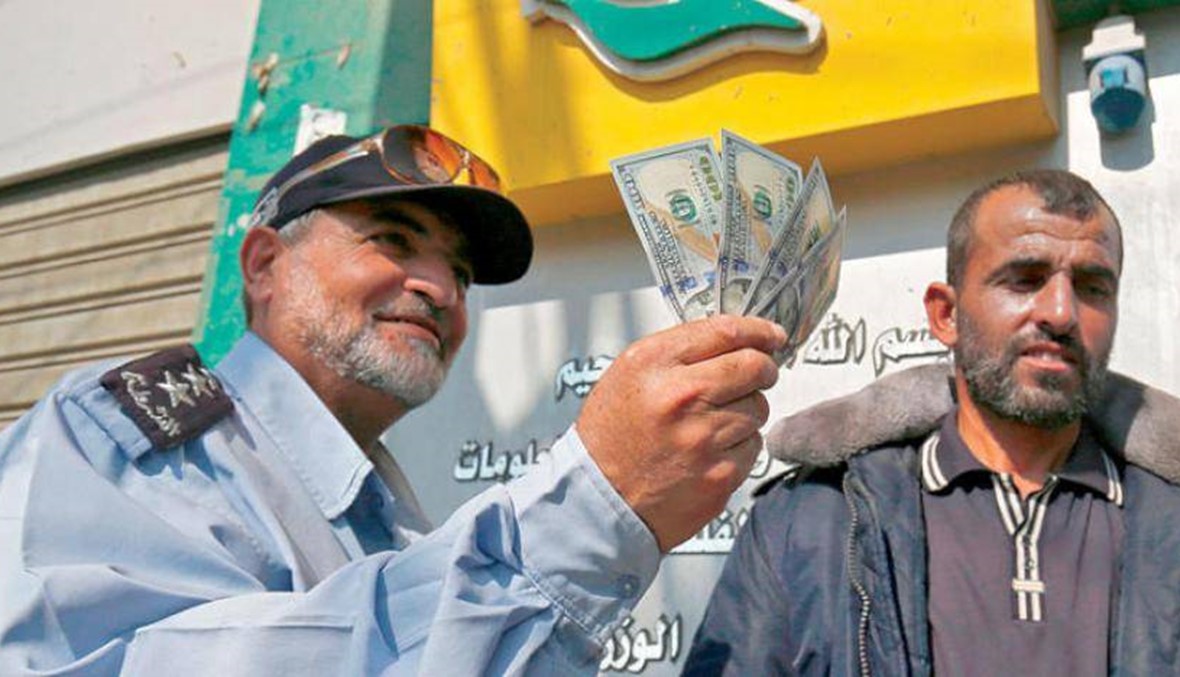 قطر تدخل المنحة المالية الثالثة هذا الاسبوع الى قطاع غزة لدفع رواتب موظفي حماس