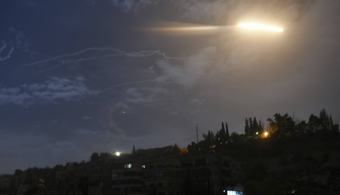 21 قتيلاً بينهم "إيرانيون" في القصف الإسرائيلي قرب دمشق