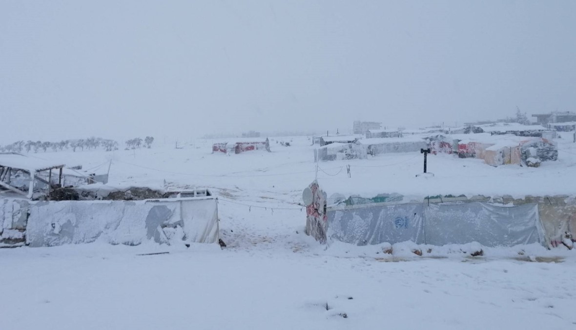 البرد القارس يهدد حياة النازحين السوريين في عرسال