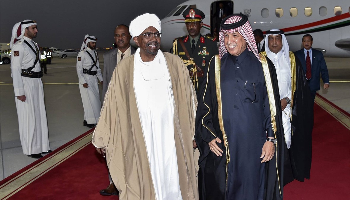 أمير قطر يلتقي الرئيس السوداني في الدوحة... أبرز الملفّات على الطاولة