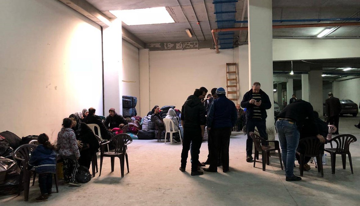 46 سورياً غادروا ملعب صيدا البلدي عائدين إلى سوريا