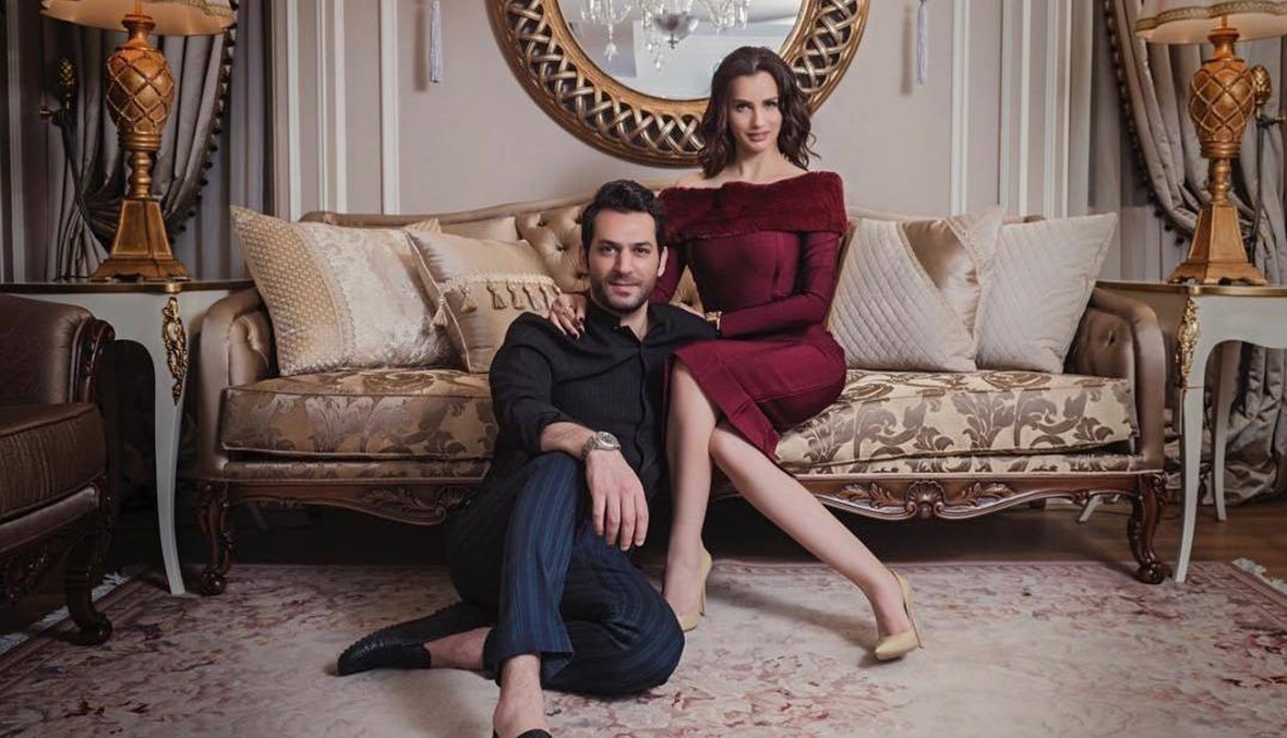 مراد يلدريم وزوجته في منزل تامر حسني: "نوّرتني يا حج"