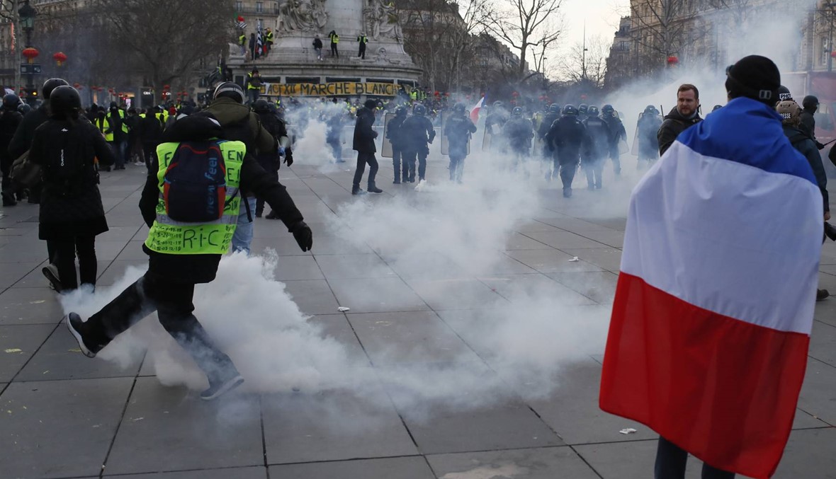"إضراب وطني" اليوم في فرنسا... "مسيرات صفراء وحمراء في 30 مقاطعة"