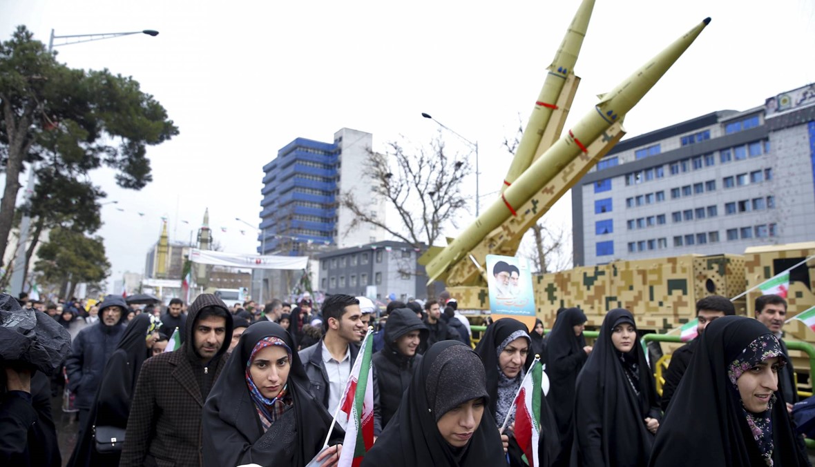أربعون الثورة الإيرانية يتحدّى الغرب   \r\nعرض للصواريخ وتهديد لإسرائيل
