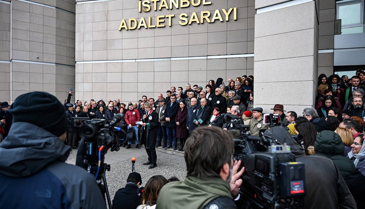 تركيا: نواب ومحامون اعتصموا في اسطنبول... رفضاً لأحكام على صحافيّين بالسجن