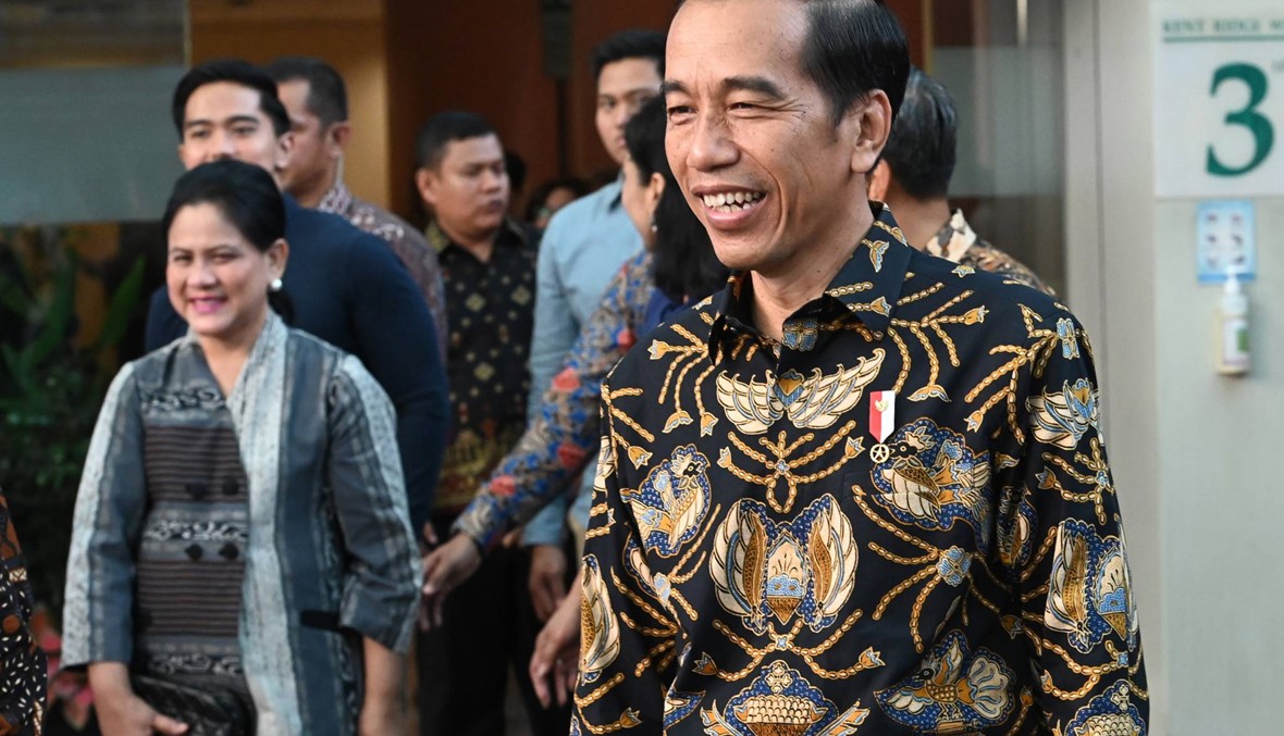 إندونيسيا: توقيف 3 نساء بتهمة "نشر معلومات مضلّلة" عن الرئيس ويدودو قبل الانتخابات