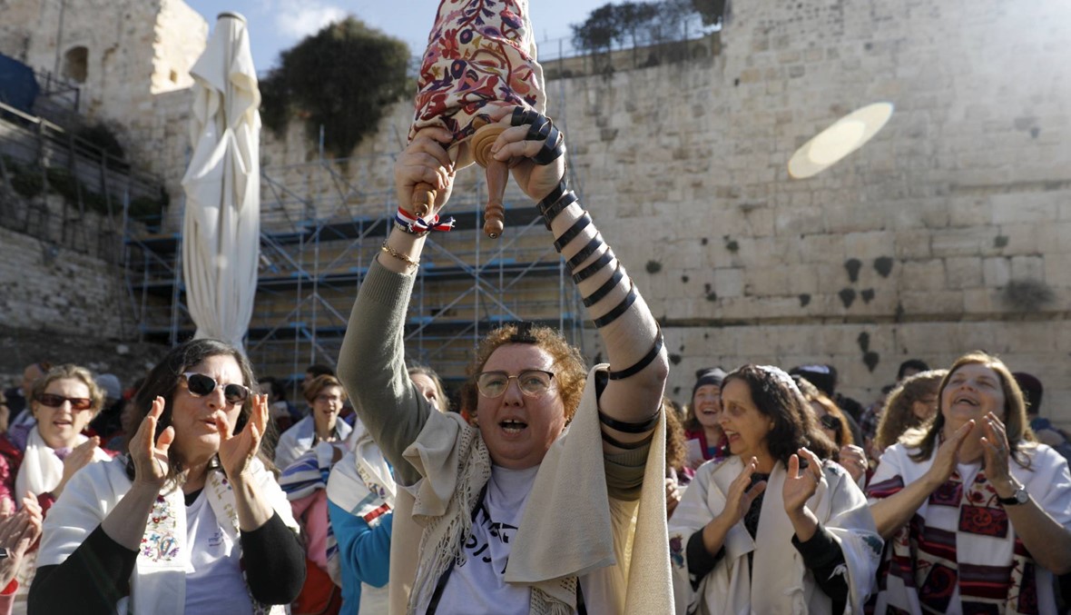 "احتكاكات" في القدس: يهود متشدّدون يهاجمون "نساء حائط المبكى"