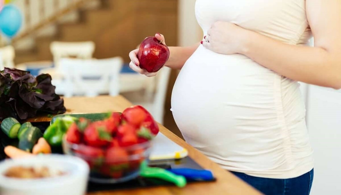 "هل أغيّر نظامي الغذائي لأنني حامل"؟