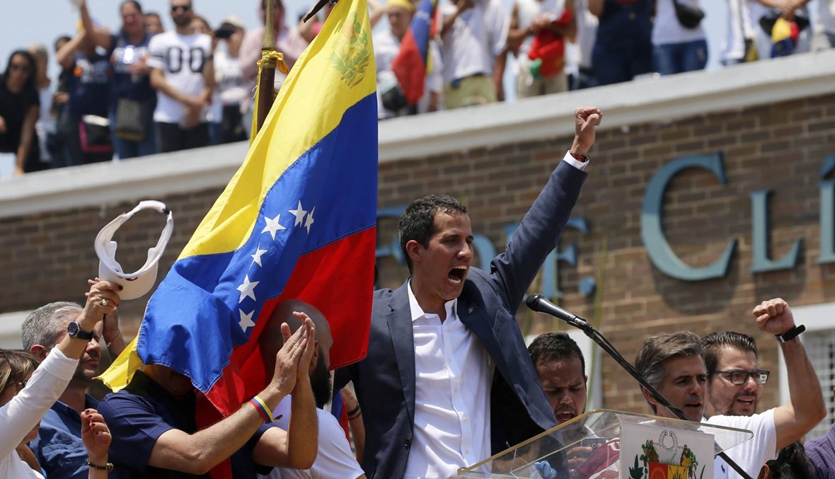 "يعتقدون أنّ بإمكانهم إسكاتنا"... جولة لغوايدو في فنزويلا يُنهيها في القصر الرئاسي