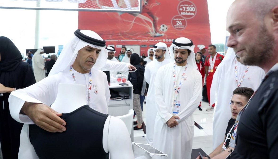 الخييلي يتفقد منصة الابتكار في أولمبياد أبو ظبي