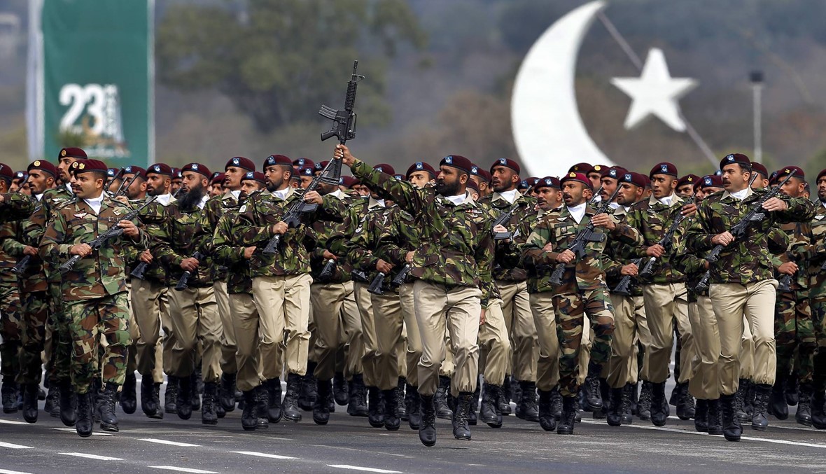 "لا نؤمن بنهج الحرب"... باكستان تستعرض قوّتها العسكرية وتدعو للسلام مع الهند
