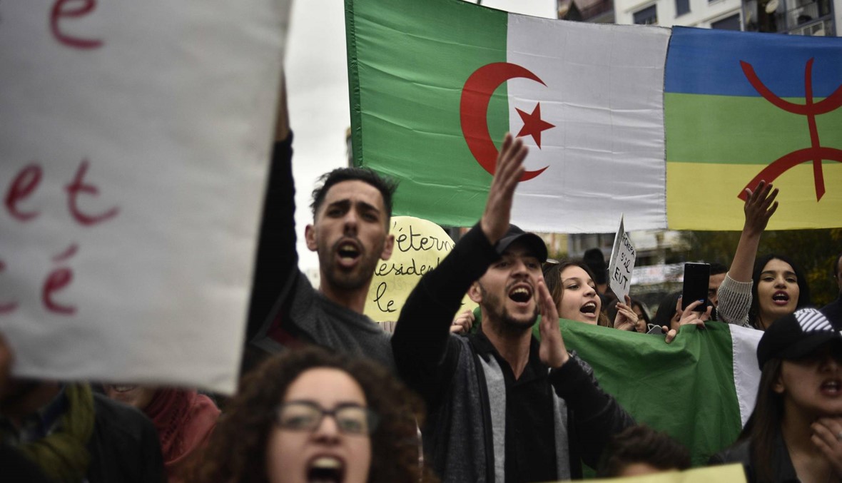 الجزائر: منصب الرئيس شاغراً
