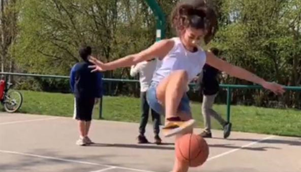 بالفيديو: موهبة نجمة "الفري ستايل" تصل إلى كرة السلة