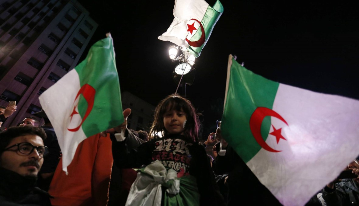 تحية للشعب الجزائري
