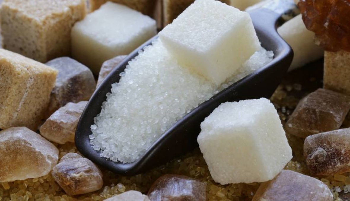 العسل VS السكر: أيهما تستخدم في غذائك؟