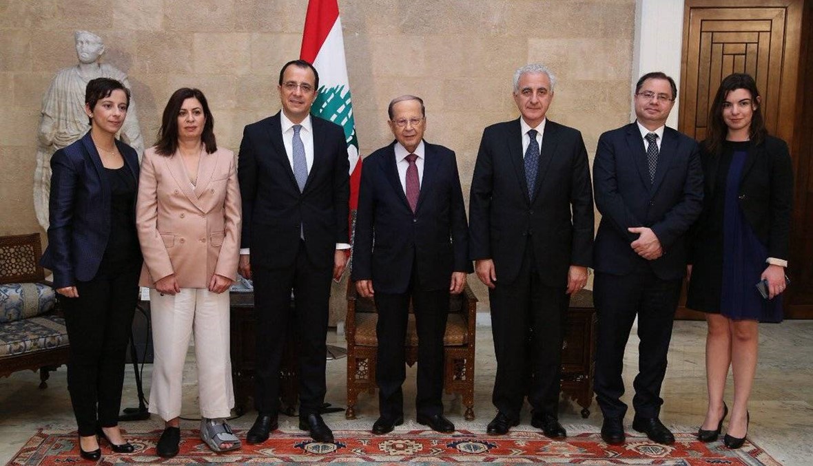 عون طالب وزير الشؤون الخارجية القبرصي بمساعدة لبنان على إعادة النازحين إلى المناطق الآمنة في سوريا