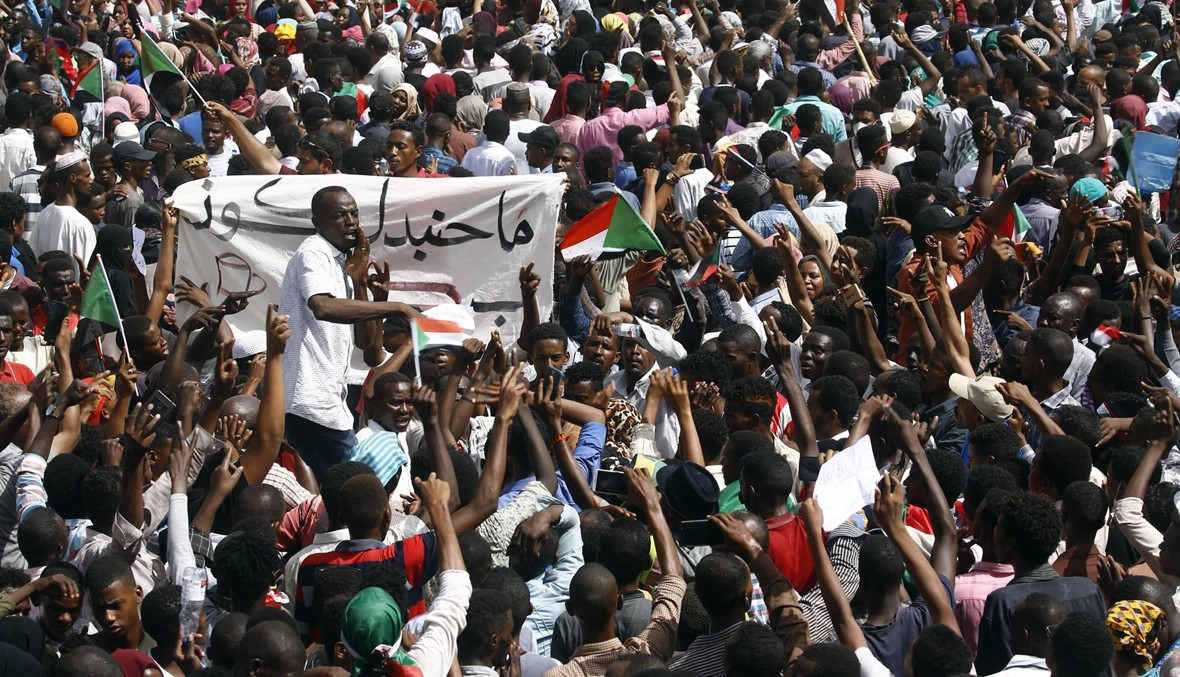 إطاحة البشير: القاهرة تعرب عن ثقتها بـ"قدرة السودانيّين" على تجاوز المرحلة