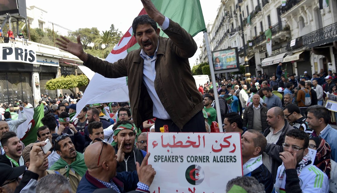 الجزائر: المتظاهرون احتشدوا في العاصمة... الشرطة تفشل في تفريقهم