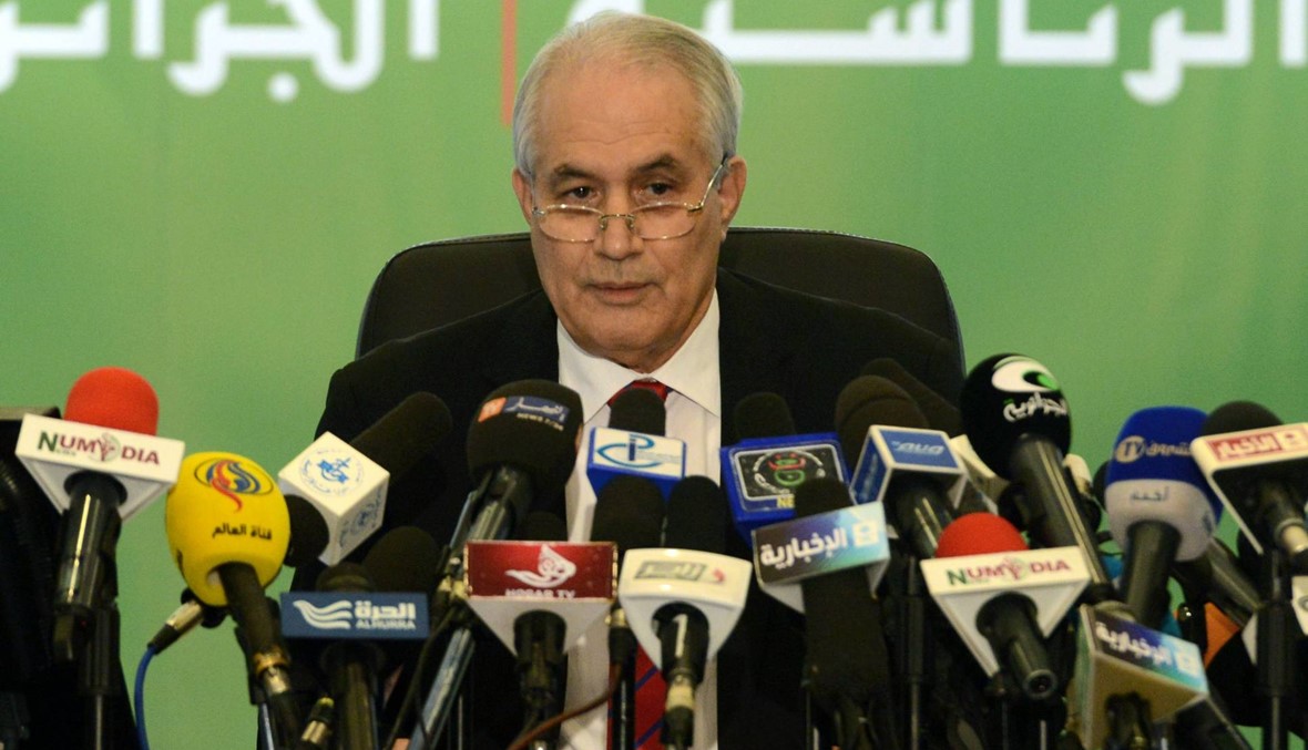 الاحتجاجات مستمرّة: رئيس المجلس الدستوري الجزائري يستقيل