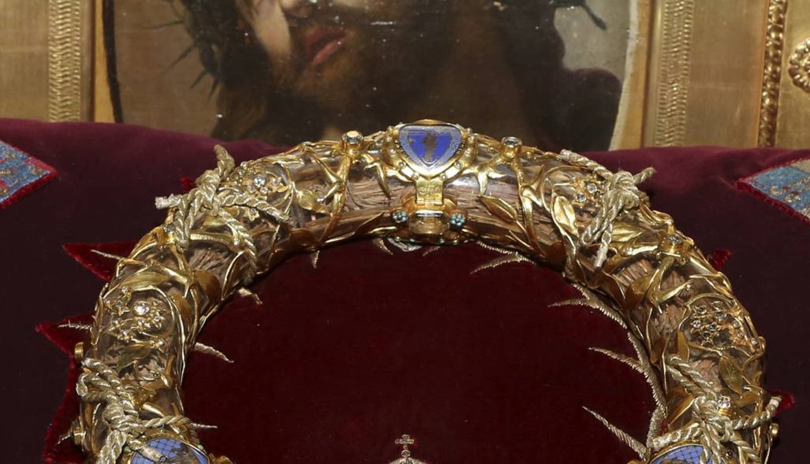 ما مصير إكليل الشّوك للسيّد المسيح والأعمال الفنية بعد احتراق كاتدرائية نوتردام؟