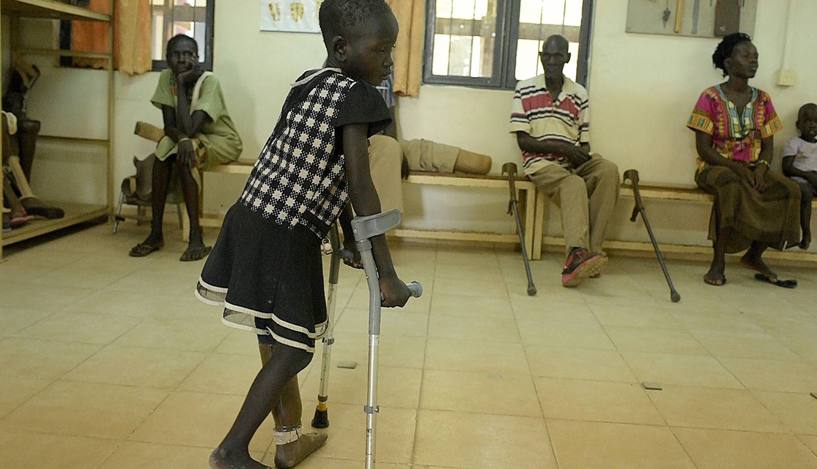 "أذهبُ برجلي الاصطناعية إلى المدرسة"... عشرات الآلاف بأطراف مبتورة في السودان