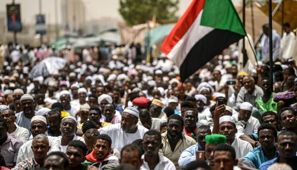 النائب العام السوداني يرفع الحصانة عن عناصر الأمن المشتبه بتورطهم في مقتل متظاهر
