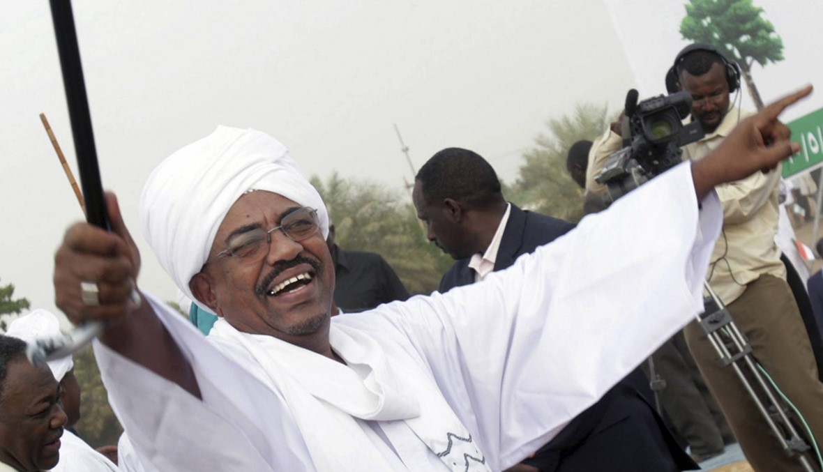 السودان: العثور على مبلغ يناهز 113 مليون دولار في منزل البشير