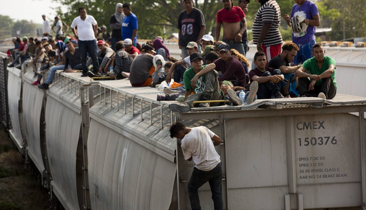 رئيس المكسيك يريد تقييد حركة المهاجرين: "الأسباب قانونية وأمنية"