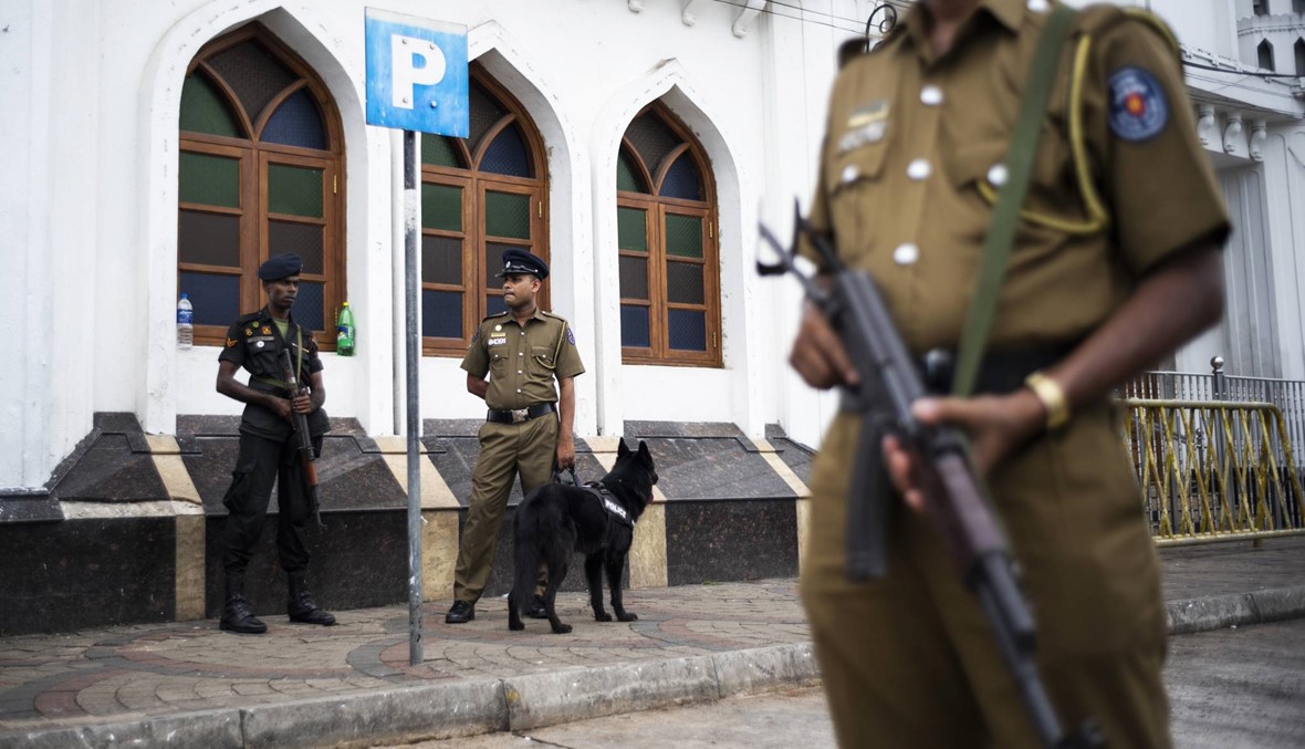 الأذان تردد في كولومبو: مسلمو سري لانكا صلّوا في المساجد رغم التّحذير الرسمي