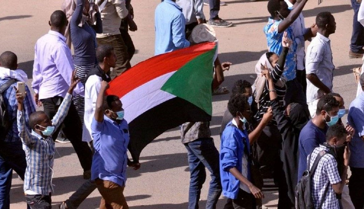 اتفاق على مشاركة مدنيين في السلطة يحدث اختراقا في الأزمة في السودان