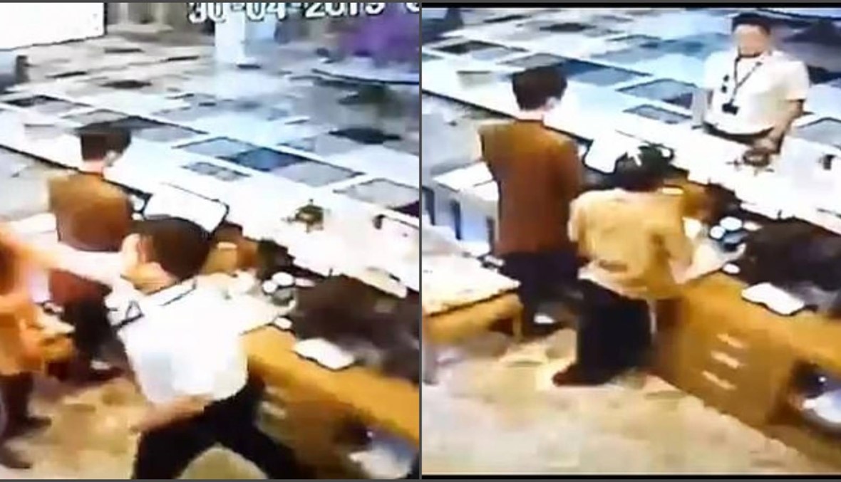 بالفيديو- طيّار يضرب موظفاً في فندق لعدم رضاه عن كيّ قميصه