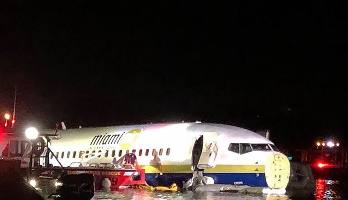 هبوط طائرة بوينغ 737 على سطح نهر بفلوريدا وعلى متنها 136 شخصاً