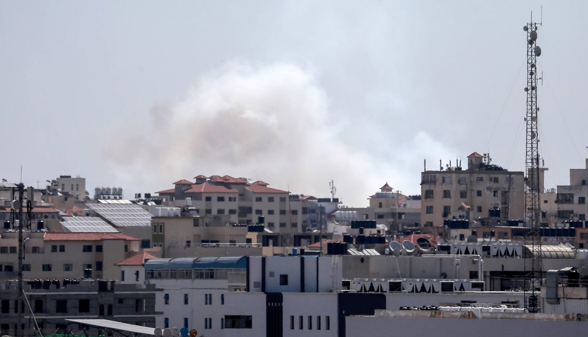إطلاق صواريخ من قطاع غزة وإسرائيل ترد بغارات
