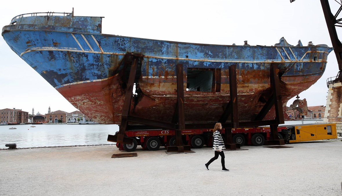 قارب مهاجرين "انقلب" قبالة ساحل تونس: غرق 70 منهم، وإنقاذ 16 آخرين