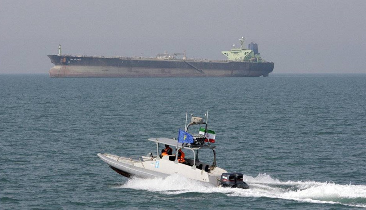 "النيويورك تايمس": صور صواريخ في البحر وراء التصعيد ضد إيران
