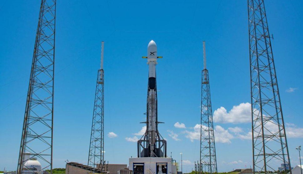 سبيس إكس تؤجل مجدداً إطلاق صاروخ يحمل أقماراً صناعية لتشغيل الإنترنت