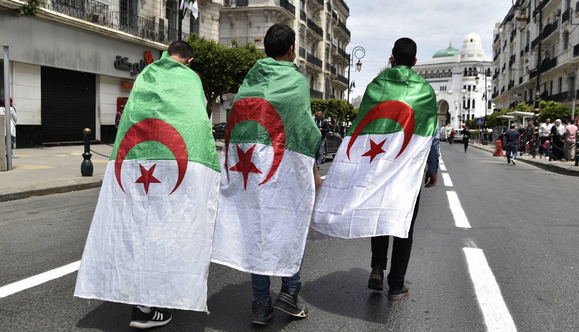الجزائر: رئيس أركان الجيش يدعو إلى تنظيم انتخابات رئاسيّة وفقا للمهل الدستوريّة
