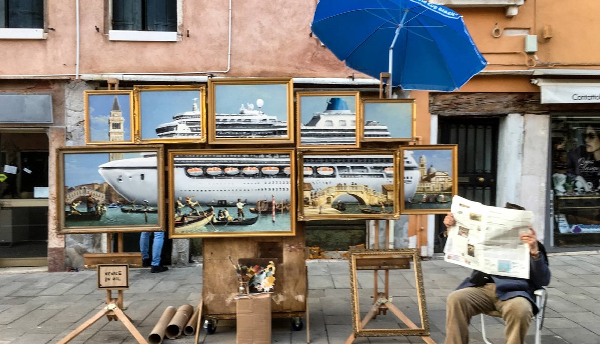 هذا هو بانكسي... فنّان متجوّل على رصيف  في "بينالي البندقية"