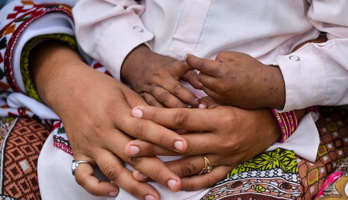 "إبر موبوءة" في باكستان: إصابة 700 شخص، غالبيتهم أطفال، بالإيدز