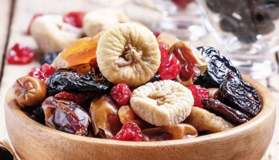 لماذا عليك تناول الفواكه المجففة في رمضان؟