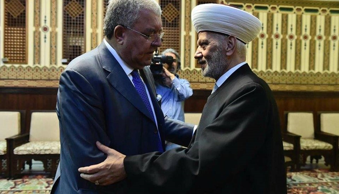 المشنوق رداً على باسيل: يجب أن يعاد النظر بالتحالف