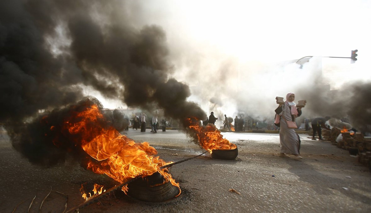 باريس تدين فضّ اعتصام المحتجين في الخرطوم بالقوة: "ندعو إلى مواصلة الحوار"